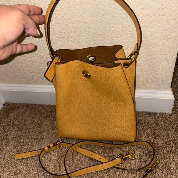 Authentic Coach Crossbody Purse - Picture 9 of 9